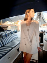 Load image into Gallery viewer, DOVE BOYFRIEND BLAZER