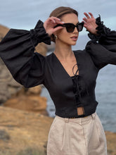 Load image into Gallery viewer, HABLA de ti SHIRT