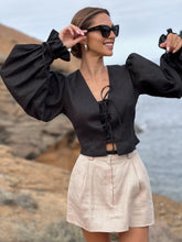 Load image into Gallery viewer, HABLA de ti SHIRT