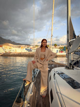 Load image into Gallery viewer, DOVE BOYFRIEND BLAZER